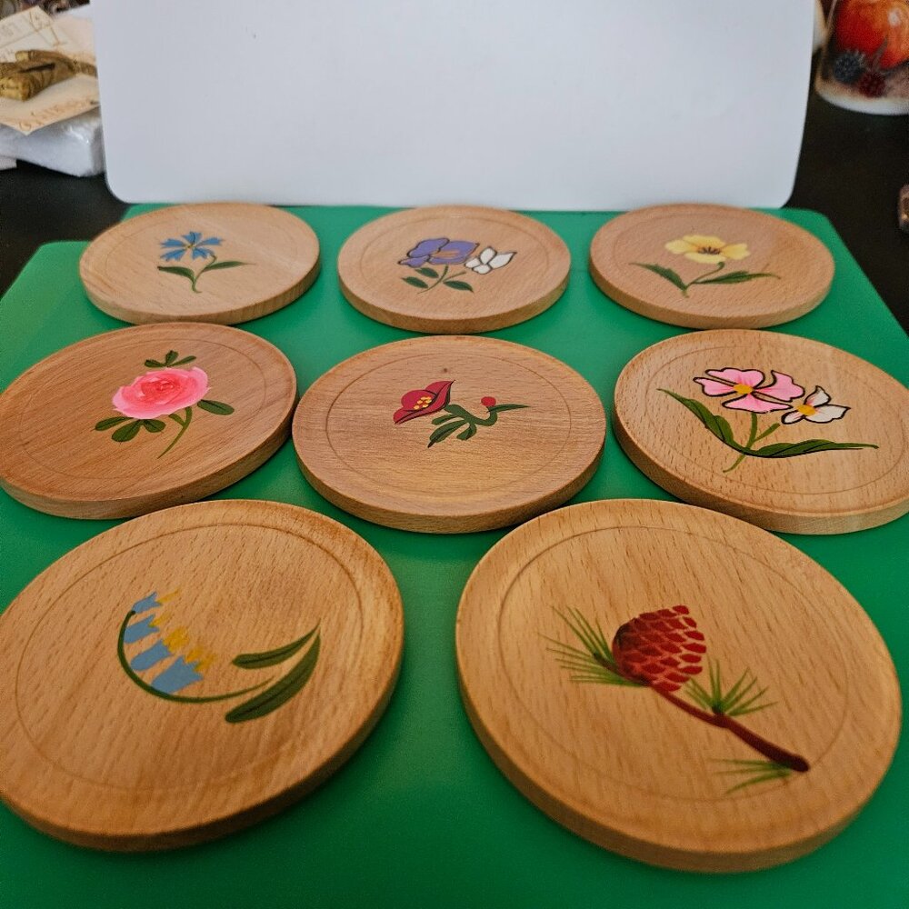 vintage hand painted wooden coasters set of 8 with holder made in Japan